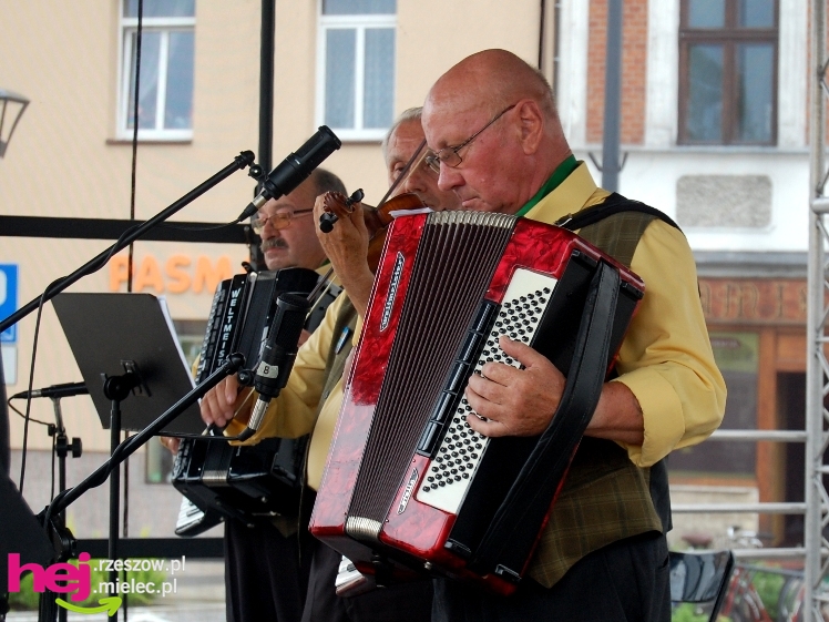 Sobotni piknik na mieleciej starówce - część 1