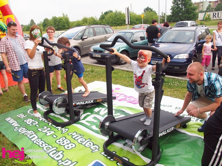 Przy Centrum Handlowym Smoczka witali lato i obchodzili Dzień Ojca [FOTO]