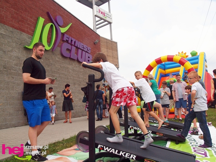 Przy Centrum Handlowym Smoczka witali lato i obchodzili Dzień Ojca [FOTO]