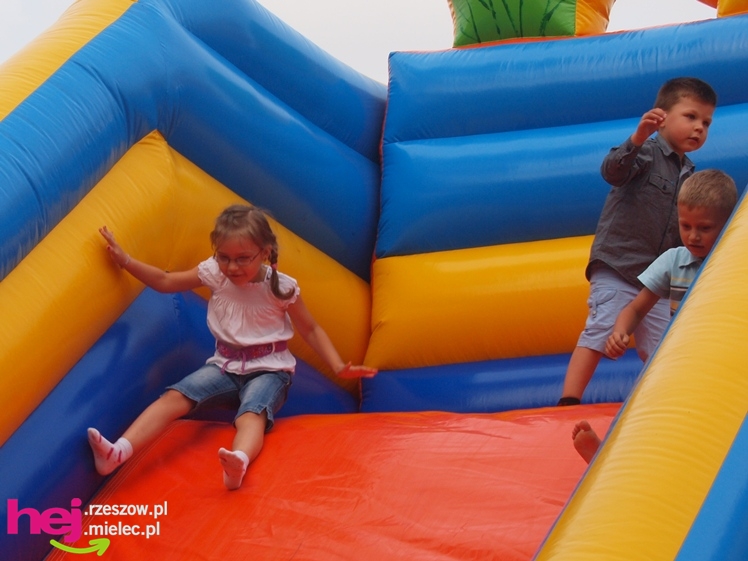 Przy Centrum Handlowym Smoczka witali lato i obchodzili Dzień Ojca [FOTO]