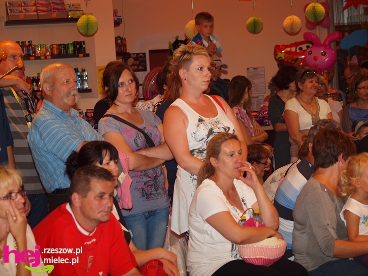 Przy Centrum Handlowym Smoczka witali lato i obchodzili Dzień Ojca [FOTO]