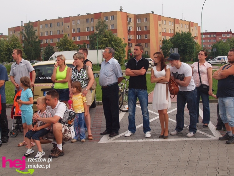 Przy Centrum Handlowym Smoczka witali lato i obchodzili Dzień Ojca [FOTO]