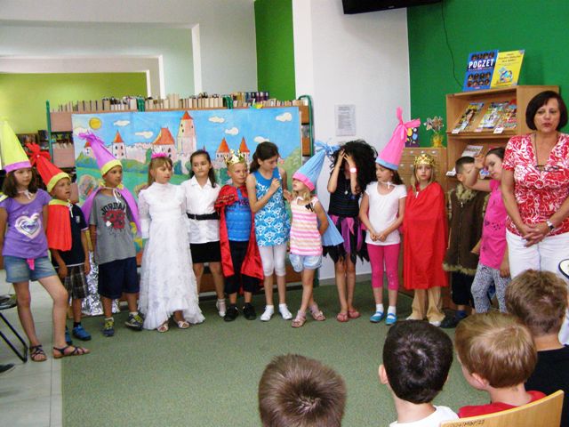 Krasnoludki, Śnieżka i przedszkolaki w Filii nr 4 Miejskiej Biblioteki Publicznej SCK w Mielcu