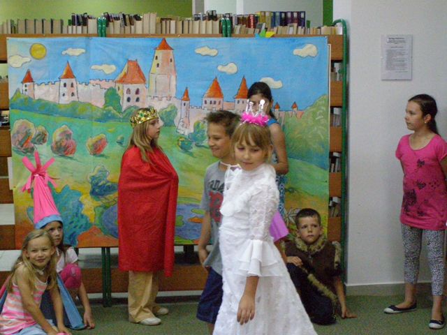 Krasnoludki, Śnieżka i przedszkolaki w Filii nr 4 Miejskiej Biblioteki Publicznej SCK w Mielcu