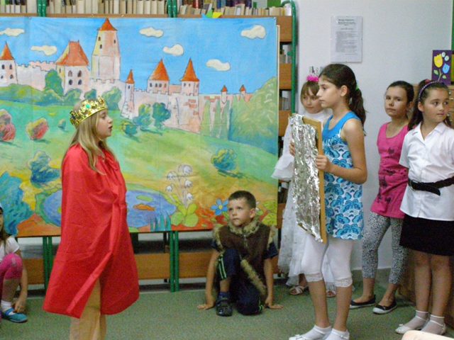 Krasnoludki, Śnieżka i przedszkolaki w Filii nr 4 Miejskiej Biblioteki Publicznej SCK w Mielcu