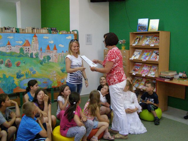 Krasnoludki, Śnieżka i przedszkolaki w Filii nr 4 Miejskiej Biblioteki Publicznej SCK w Mielcu