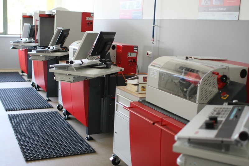 Regionalne Centrum Transferu Nowoczesnych Technologii Wytwarzania - zobacz sprzęt