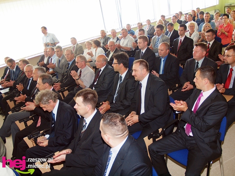 Pierwsi inżynierowie mechanicy wypromowani  w Zamiejscowym Ośrodku Dydaktycznym AGH w Mielcu