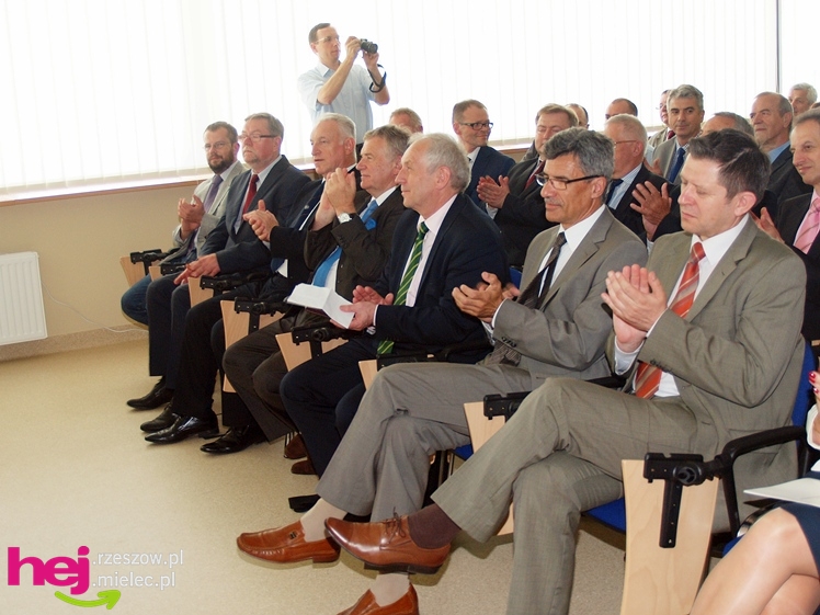 Pierwsi inżynierowie mechanicy wypromowani  w Zamiejscowym Ośrodku Dydaktycznym AGH w Mielcu