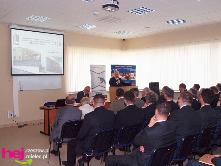 Pierwsi inżynierowie mechanicy wypromowani  w Zamiejscowym Ośrodku Dydaktycznym AGH w Mielcu