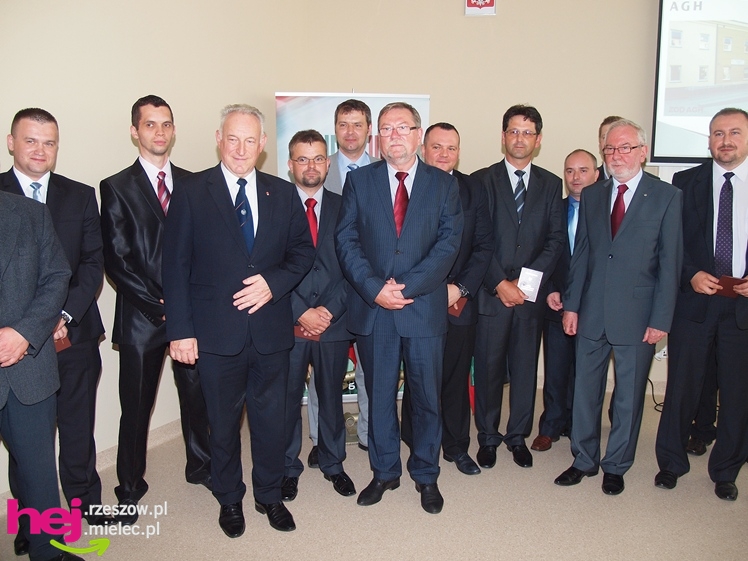 Pierwsi inżynierowie mechanicy wypromowani  w Zamiejscowym Ośrodku Dydaktycznym AGH w Mielcu