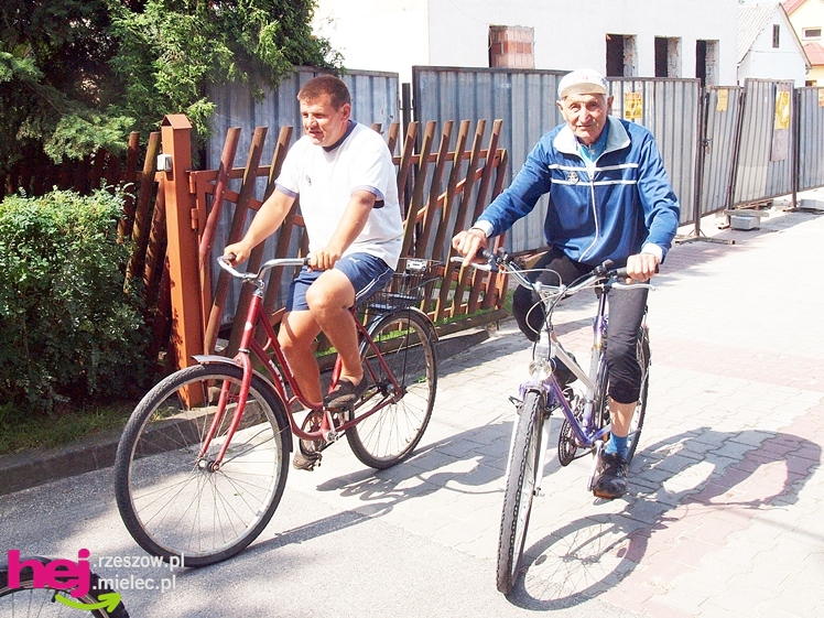 Fantastyczna impreza Nadleśnictwa Mielec. Całe rodziny na rowerach zwiedzały mieleckie lasy