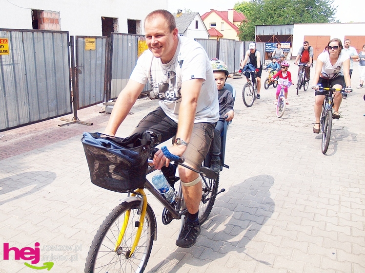 Fantastyczna impreza Nadleśnictwa Mielec. Całe rodziny na rowerach zwiedzały mieleckie lasy