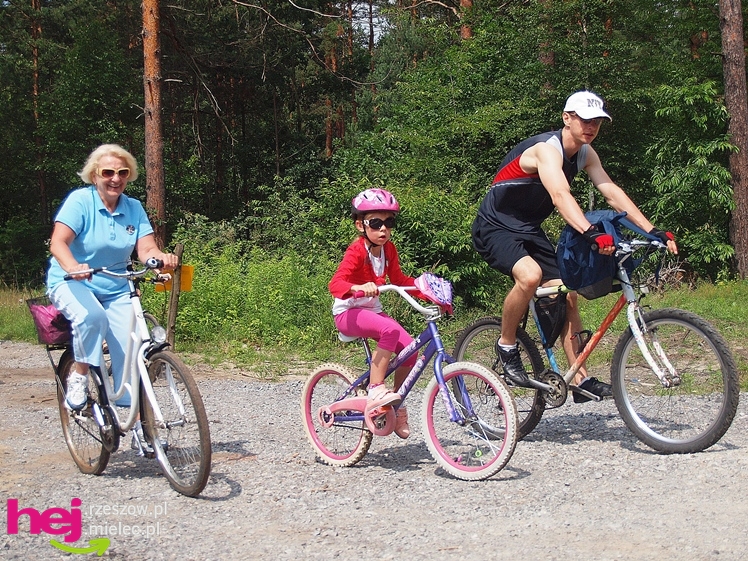 Fantastyczna impreza Nadleśnictwa Mielec. Całe rodziny na rowerach zwiedzały mieleckie lasy