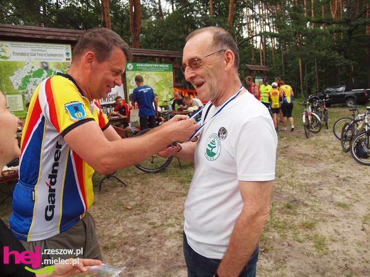 Fantastyczna impreza Nadleśnictwa Mielec. Całe rodziny na rowerach zwiedzały mieleckie lasy