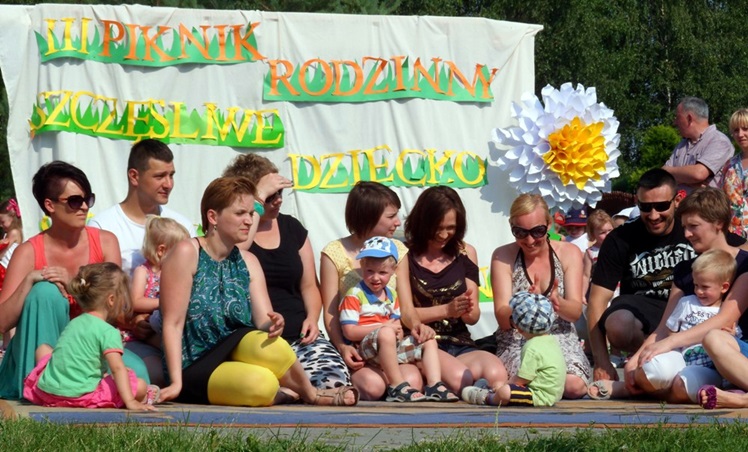 Piknik przedszkolny ?Szczęśliwe Dziecko - Szczęśliwa Rodzina?.