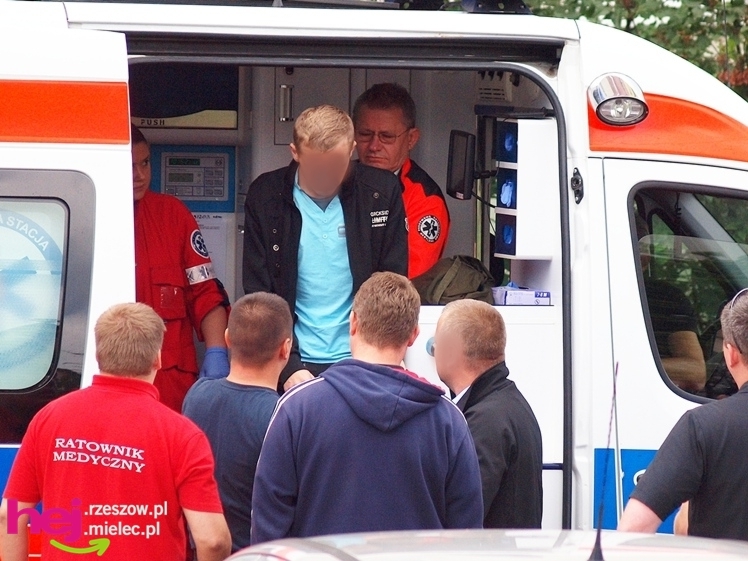 Chciał skoczyć z wieżowca. Policjanci podjęli negocjacje