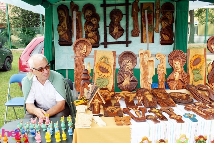 VI Podkarpacki Jarmark Ludowy ?Roztańczony Chorzelów? 2013