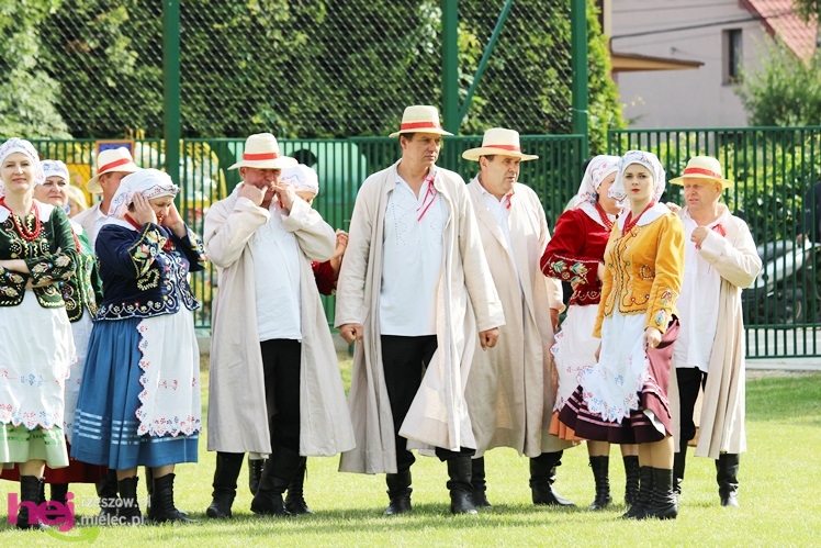 VI Podkarpacki Jarmark Ludowy ?Roztańczony Chorzelów? 2013