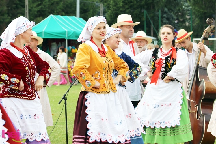 VI Podkarpacki Jarmark Ludowy ?Roztańczony Chorzelów? 2013