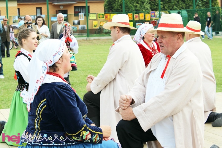 VI Podkarpacki Jarmark Ludowy ?Roztańczony Chorzelów? 2013