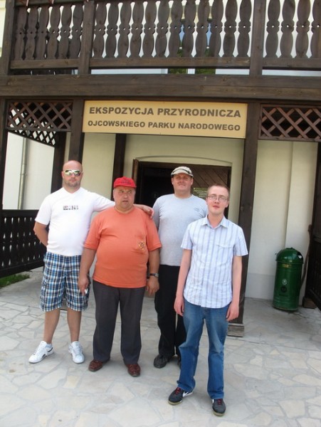 Podopieczni Domu Samopomocy na ekologicznej wycieczce w Ojcowie
