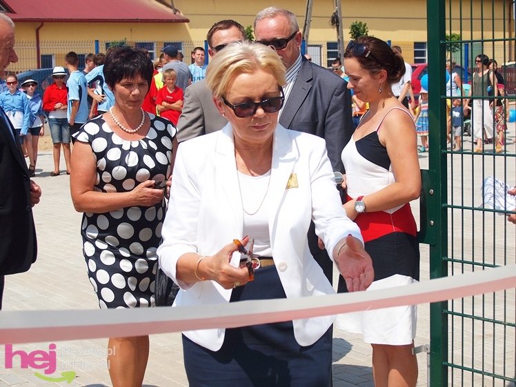 Przecław ma nowy kompleks sportowy. Minister Sportu: pilnujcie by kłódka nie wisiała