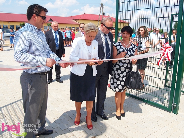 Przecław ma nowy kompleks sportowy. Minister Sportu: pilnujcie by kłódka nie wisiała