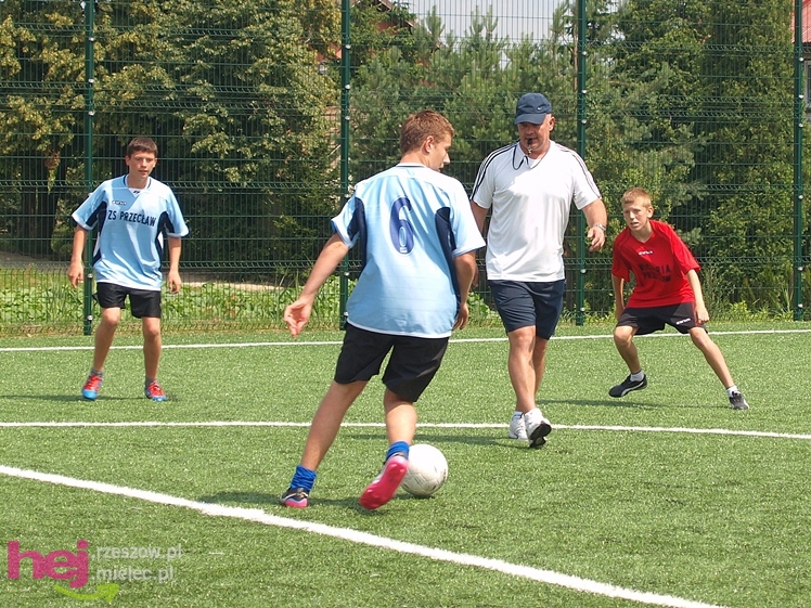 Przecław ma nowy kompleks sportowy. Minister Sportu: pilnujcie by kłódka nie wisiała