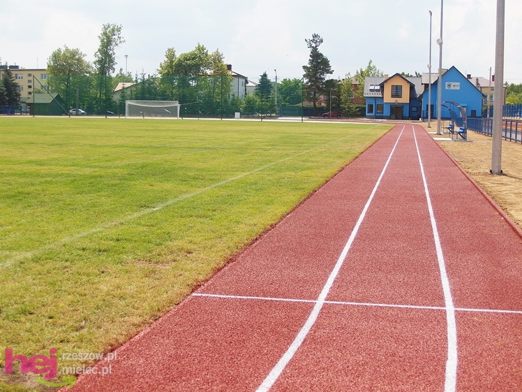 Przecław ma nowy kompleks sportowy. Minister Sportu: pilnujcie by kłódka nie wisiała