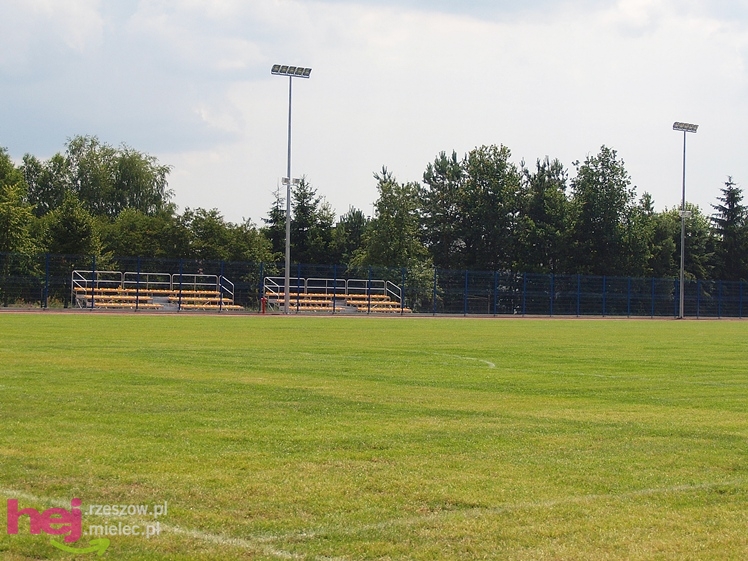 Przecław ma nowy kompleks sportowy. Minister Sportu: pilnujcie by kłódka nie wisiała