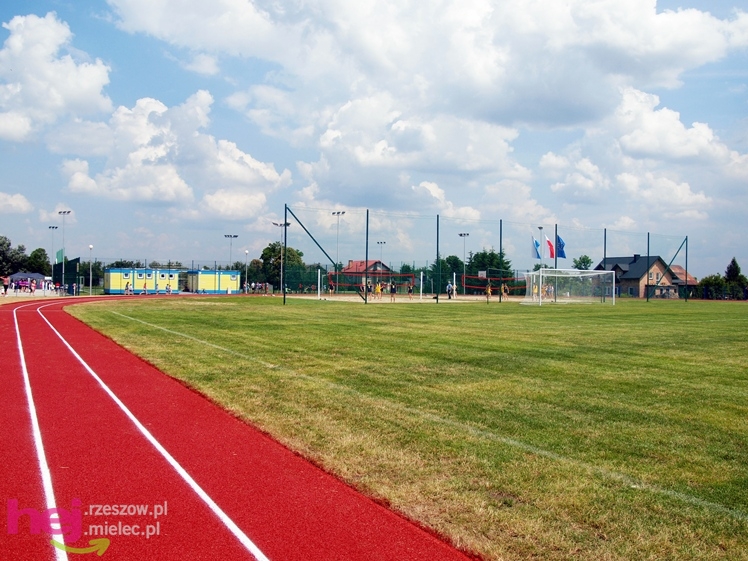 Przecław ma nowy kompleks sportowy. Minister Sportu: pilnujcie by kłódka nie wisiała