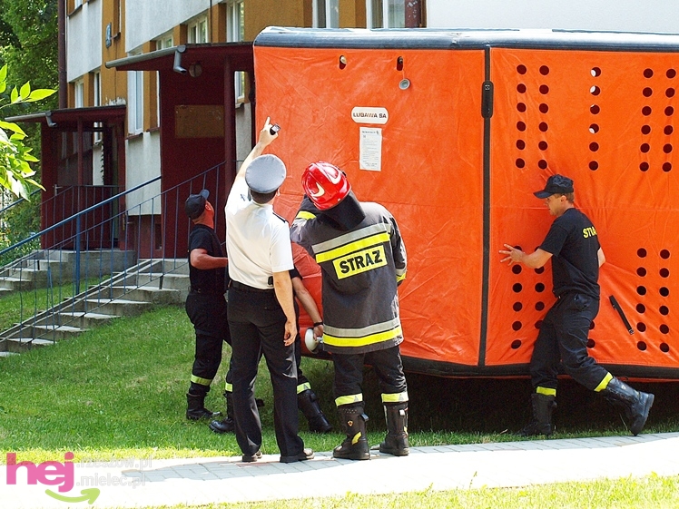 Drugi raz chciał odebrać sobie życie. Policjanci obezwładnili go w mieszkaniu