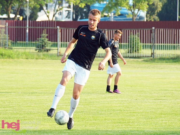 Intensywne treningi piłkarskiej Stali Mielec