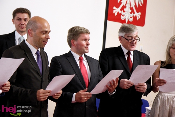 Blisko 120 studentów WSGiZ ukończyło naukę