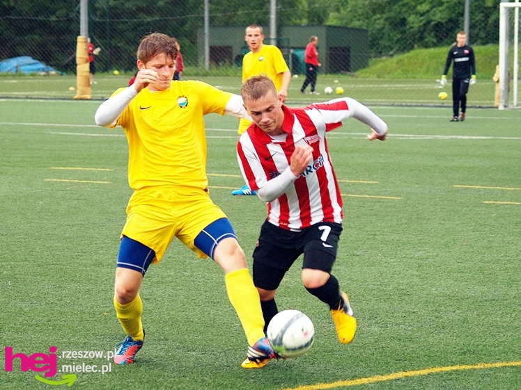 Stal zremisowała z ekstraklasową Cracovią. Do zwycięstwa zabrakło sekund