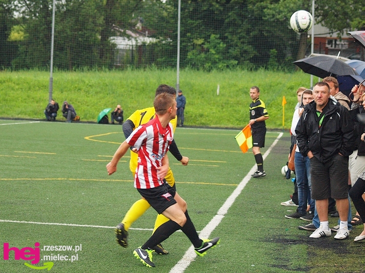 Stal zremisowała z ekstraklasową Cracovią. Do zwycięstwa zabrakło sekund