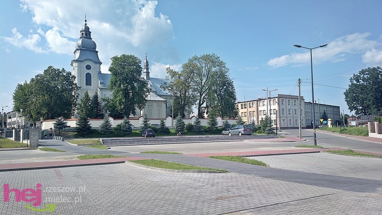 Jak zmienia się mielecka starówka