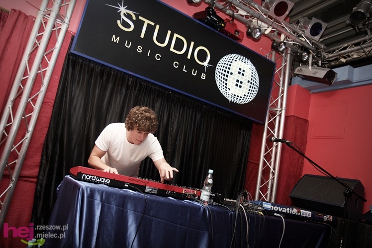 Festiwal (re)kreacji rozpoczęty! M4 muzycznie: Hirek Wrona i dubstep z góralszczyzną