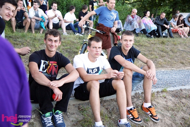 Finał 8 edycji M4. Rekreacja na bulwarach za Pałacykiem Oborskich - cz. I