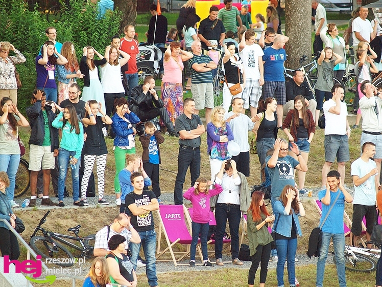 Finał 8 edycji M4. Rekreacja na bulwarach za Pałacykiem Oborskich - cz. II