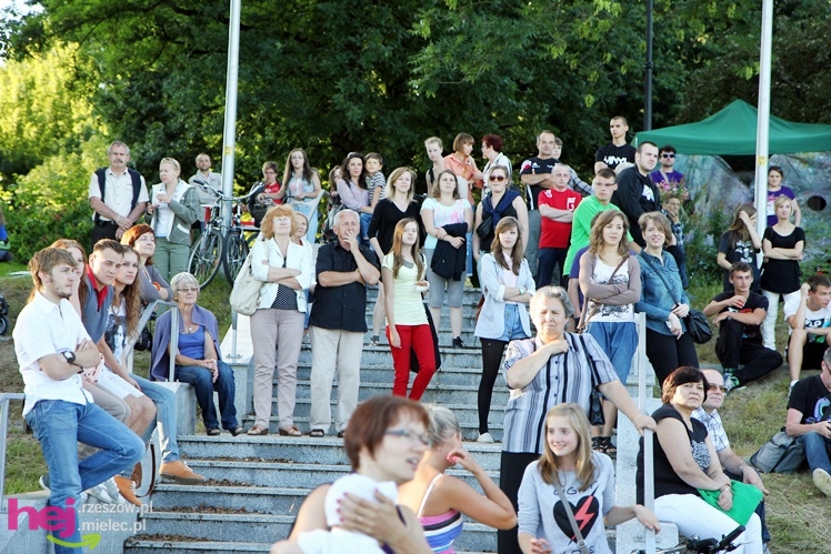 Finał 8 edycji M4. Rekreacja na bulwarach za Pałacykiem Oborskich - cz. III