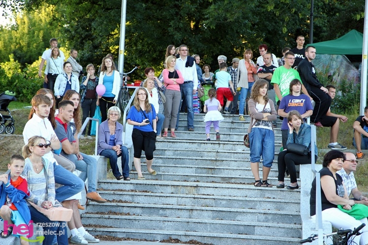 Finał 8 edycji M4. Rekreacja na bulwarach za Pałacykiem Oborskich - cz. III