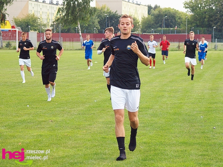 Stal Mielec trenuje przed inauguracją II ligi wschodniej
