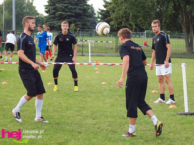 Stal Mielec trenuje przed inauguracją II ligi wschodniej