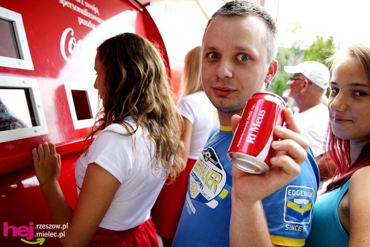 Imienne puszki Coca-Coli zawitały do Mielca