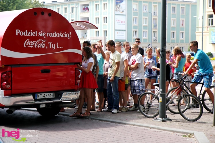 Imienne puszki Coca-Coli zawitały do Mielca
