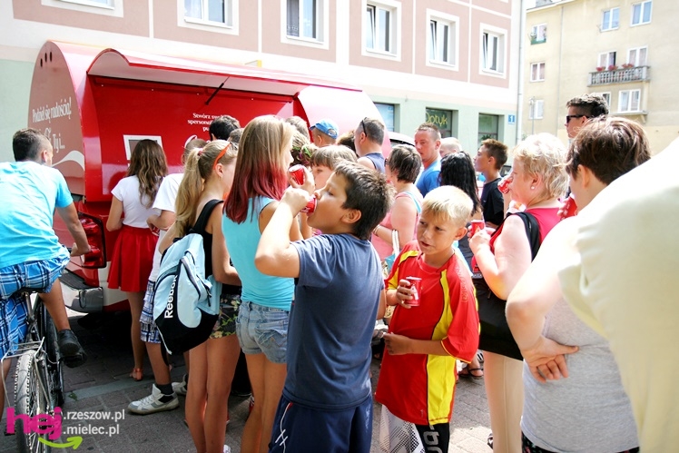Imienne puszki Coca-Coli zawitały do Mielca