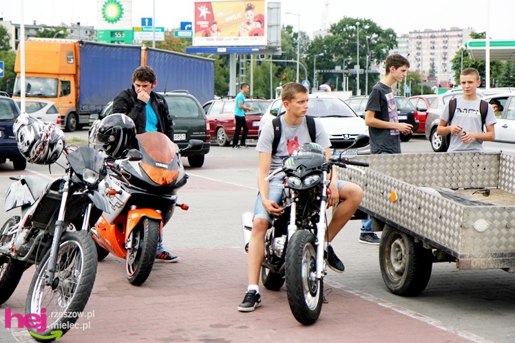 Kilkaset motocykli przejechało przez Mielec