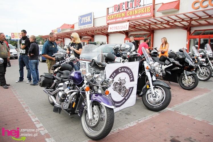Kilkaset motocykli przejechało przez Mielec